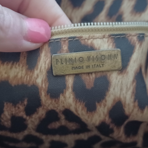 Elegant Gray Leather Bag. - Picture 7 of 8